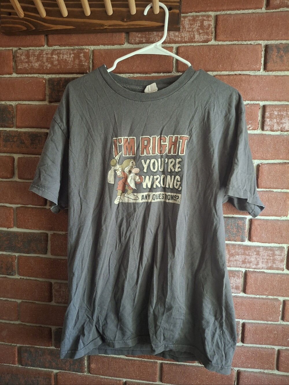 Disney grey Grumpy tee Size L